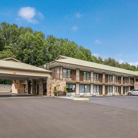 Quality Inn & Suites Mt Chalet Клейтън Екстериор снимка